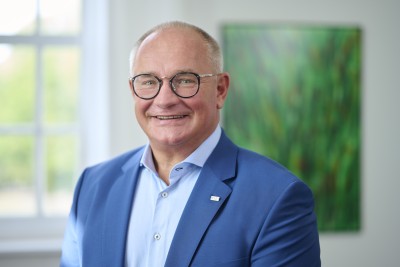20250710 Portrait Hr Dr Bracht